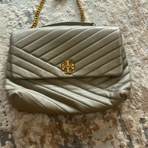 Tory Burch KIRA CHEVRON CONVERTIBLE SHOULDER BAG